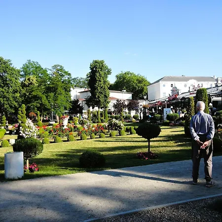 Near Baltic Sea & Sandy Beaches *